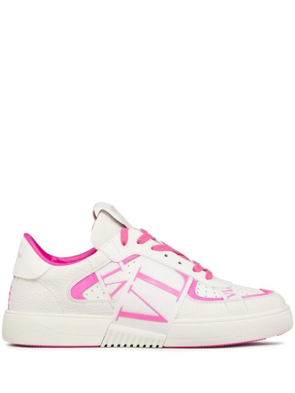 18657676_41122895_1000_5037e1bd-7457-4cbf-9b8e-ebe23e6c224a.jpg Valentino Garavani VL7N leather low-top sneakers