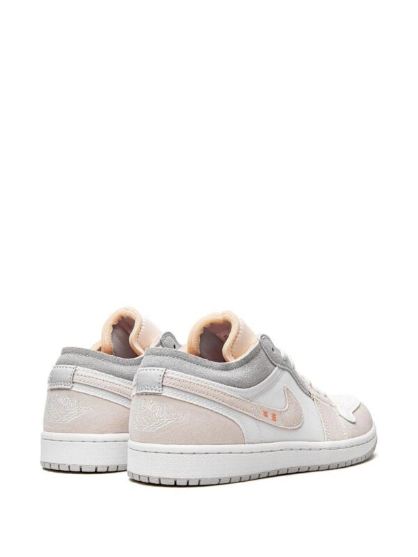 18660889_40505960_1000-1.jpg Jordan Jordan 1 Low SE Craft "Inside Out" sneakers