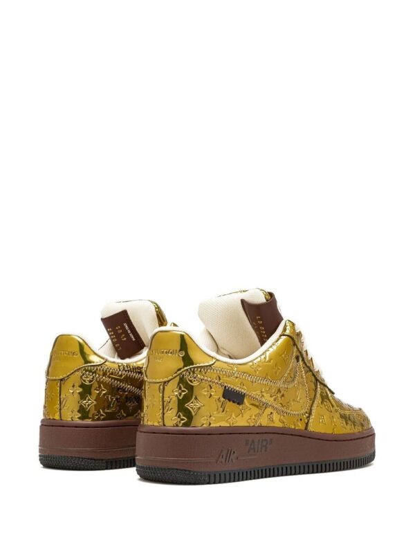 18768568_40597148_1000.jpg Nike x Louis Vuitton Air Force 1 sneakers