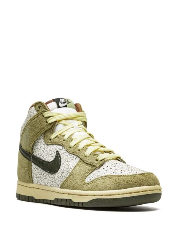 18774929_40597124_1000.jpg Nike Dunk Hi Retro "Re-Raw" sneakers