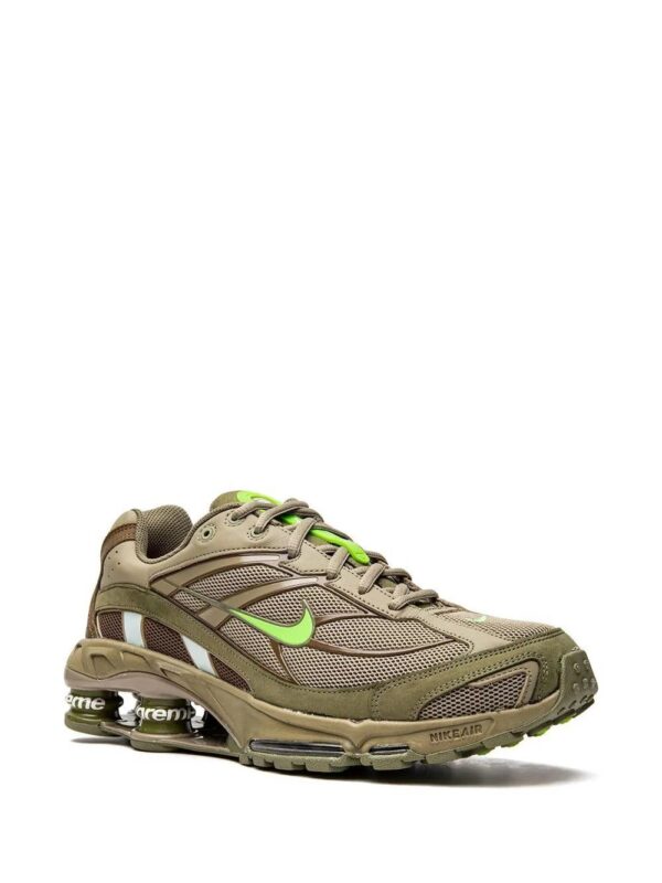 18798567_40714667_1000-1.jpg Nike x Supreme Shox Ride 2 SP sneakers