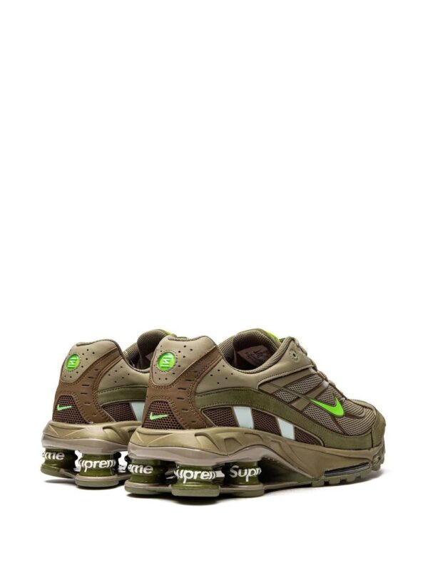 18798567_40715747_1000-1.jpg Nike x Supreme Shox Ride 2 SP sneakers