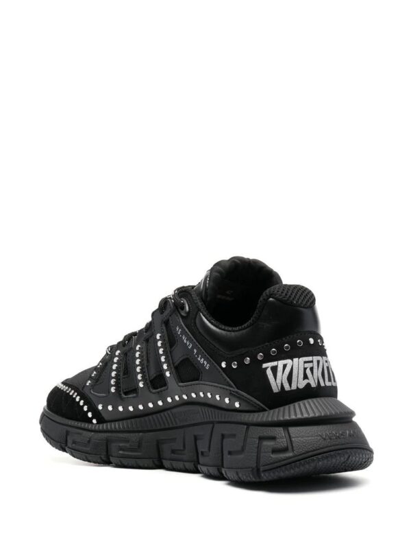 18836269_42366857_1000.jpg Versace La Greca low-top sneakers