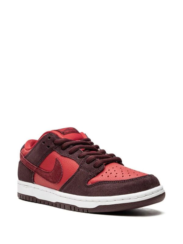 18847574_41043803_1000-1.jpg Nike SB Dunk Low sneakers