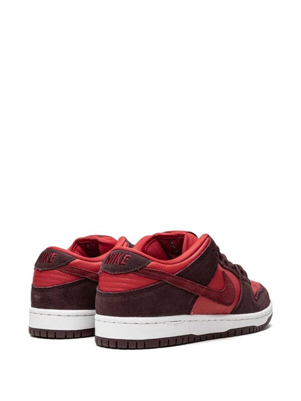 18847574_41043805_1000-1.jpg Nike SB Dunk Low sneakers