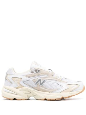 18856110_41046023_1000.jpg New Balance 725 panelled lace-up sneakers