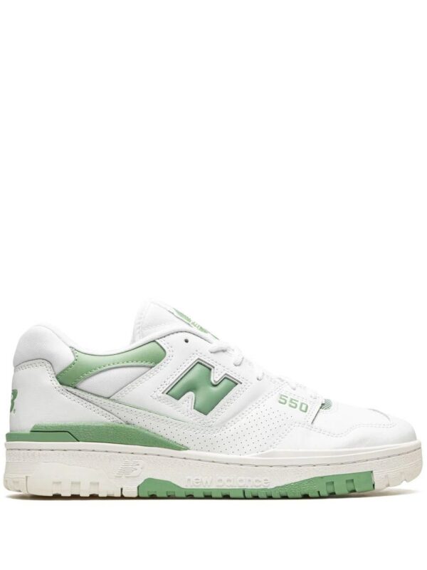 18912015_41045939_1000.jpg New Balance 550 low-top sneakers