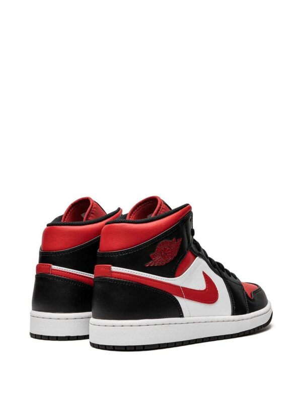 Jordan  Air Jordan 1 Mid "Bred Toe" sneakers