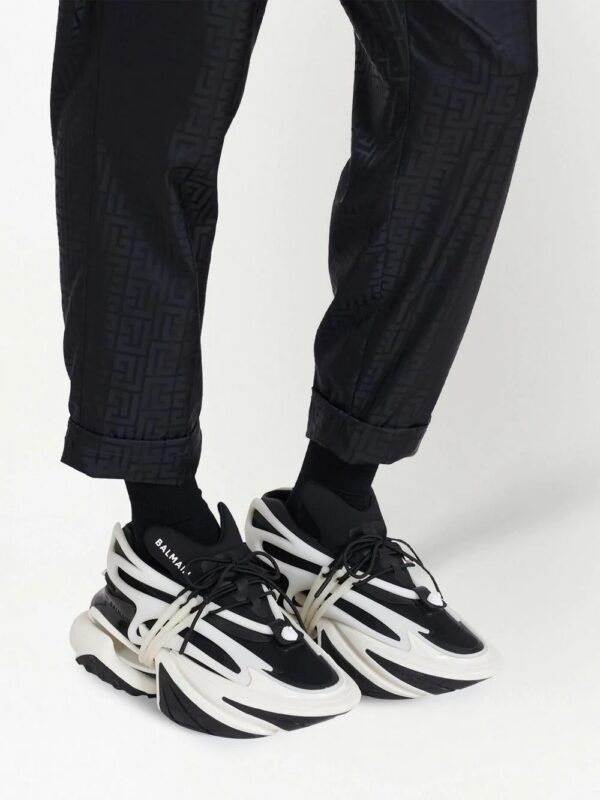 19026901_41478825_1000.jpg Balmain Unicorn low-top sneakers