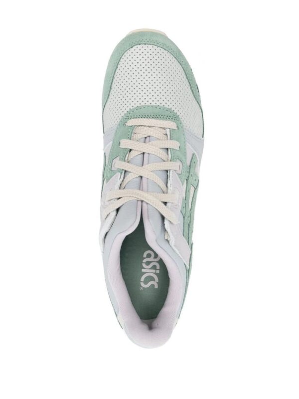 19030924_41810434_1000.jpg Asics mesh-panel low-top sneakers