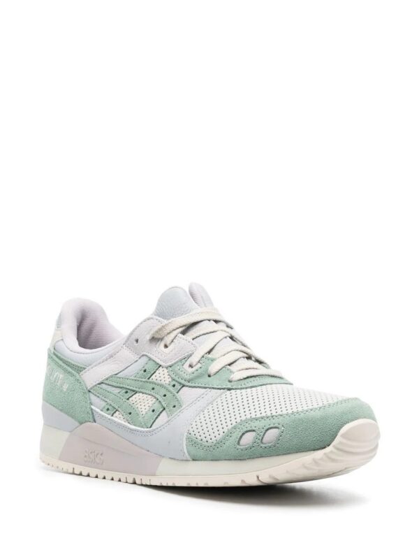 19030924_41812233_1000.jpg Asics mesh-panel low-top sneakers