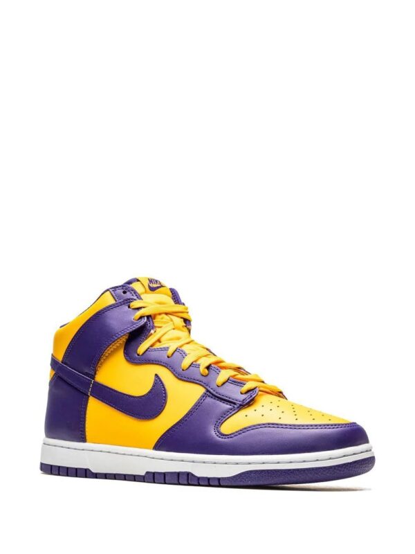19056365_41569801_1000.jpg Nike Dunk High Retro sneakers