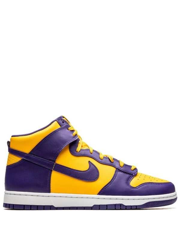 19056365_41569804_1000.jpg Nike Dunk High Retro sneakers