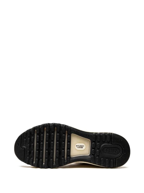 19097067_41709504_1000-1.jpg Nike x Stüssy Air Max 2013 sneakers