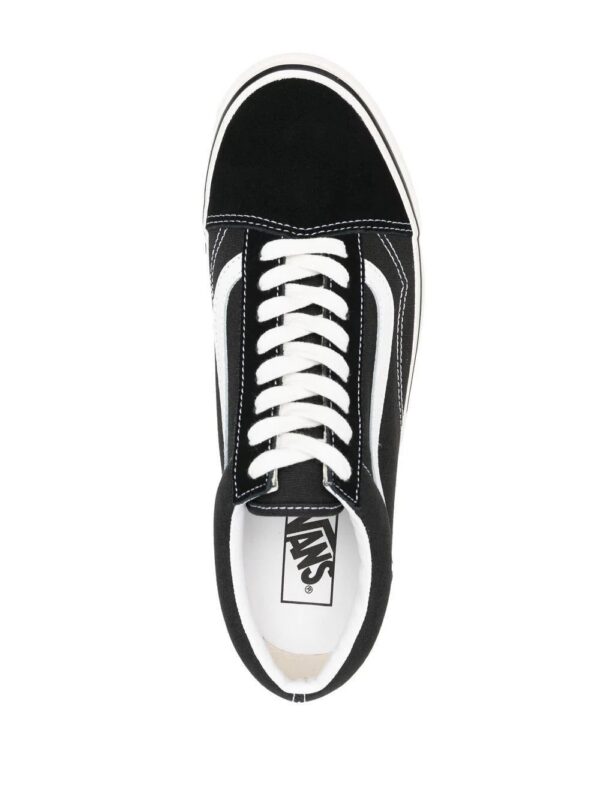 19099788_41983757_1000_95267109-820c-4145-ac93-2022b637555a.jpg Vans Old Skool 36 DX sneakers