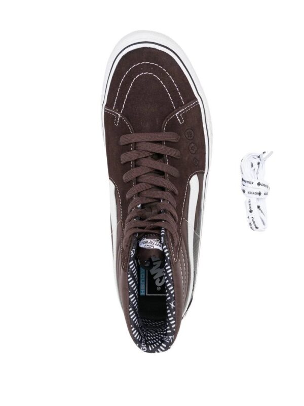 19100002_42003786_1000.jpg Vans Sk8-Hi Gore-Tex sneakers