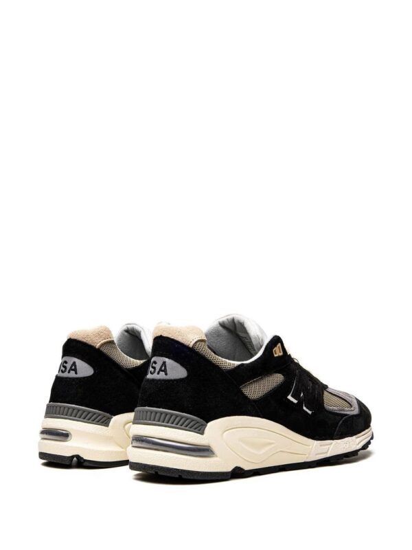 19102660_41711046_1000-1.jpg New Balance x Teddy Santis 990 V2 “Made in the USA” sneakers