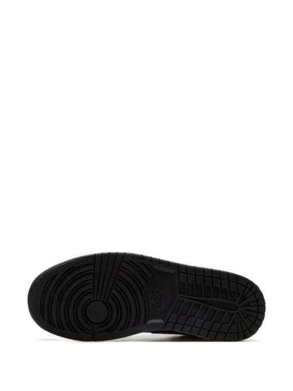 19139022_41825944_1000.jpg Jordan Air Jordan 1 Low sneakers