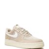 19140062_41833617_1000.jpg Nike Air Force 1 low-top sneakers