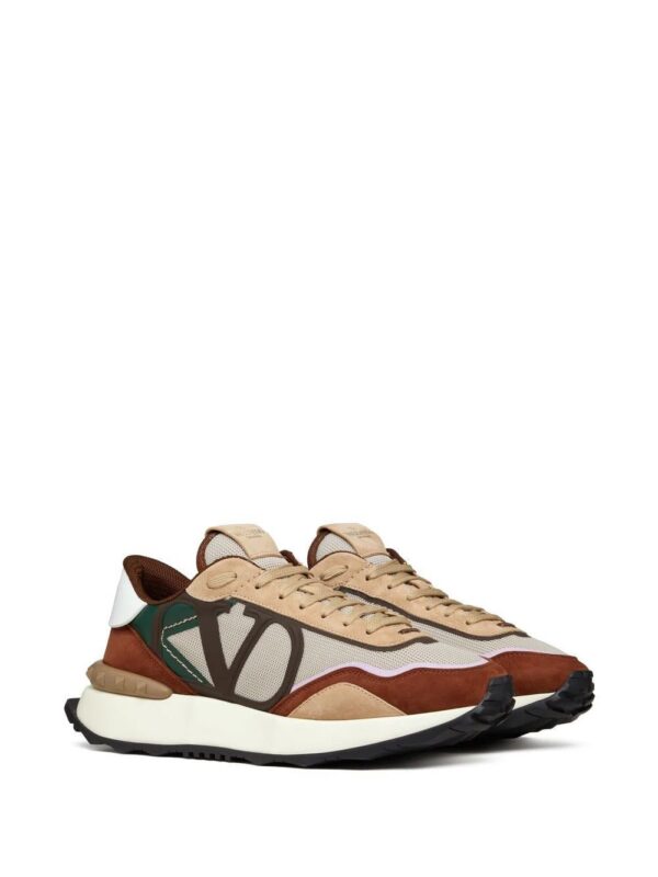 19182350_42184523_1000.jpg Valentino Garavani Netrunner low-top sneakers