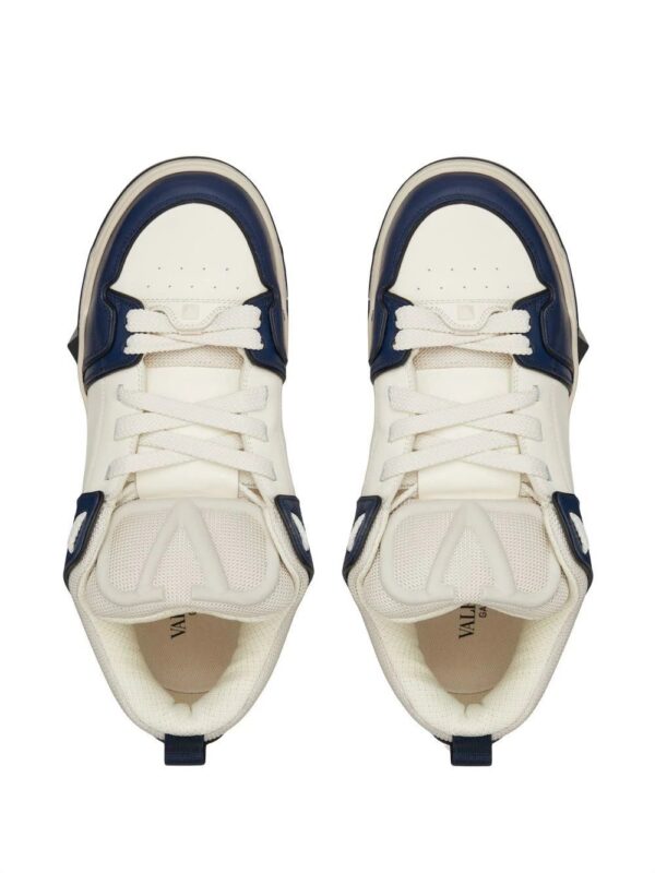 19184375_42186683_1000.jpg Valentino Garavani Open Skate low-top sneakers
