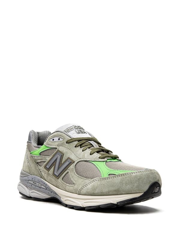 19192892_42027927_1000-1.jpg New Balance x Patta 990v3 low-top sneakers