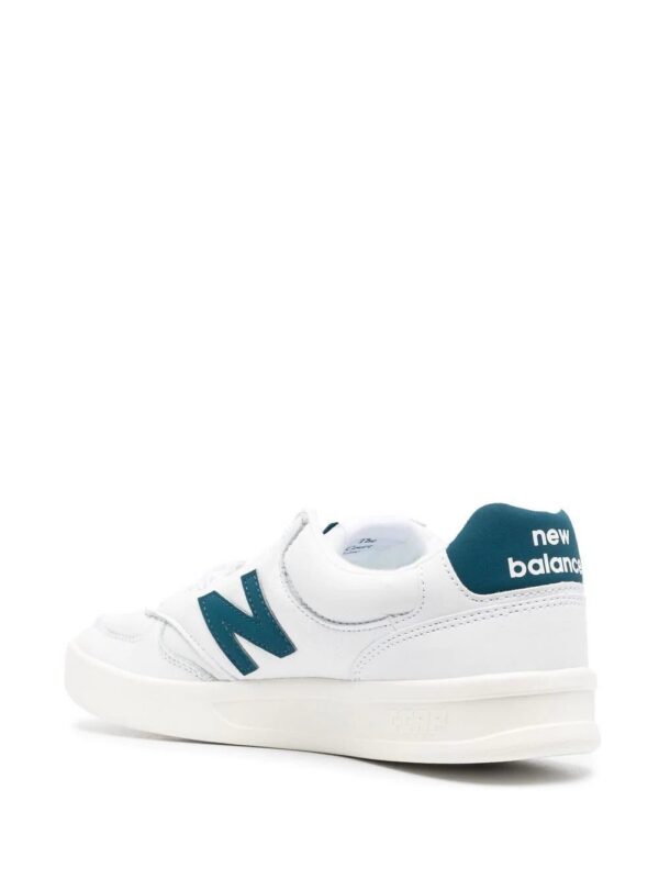 19225989_42158364_1000-1.jpg New Balance 300 low-top sneakers