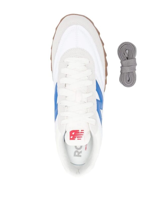 19230208_42130939_1000.jpg New Balance RC30 low-top sneakers