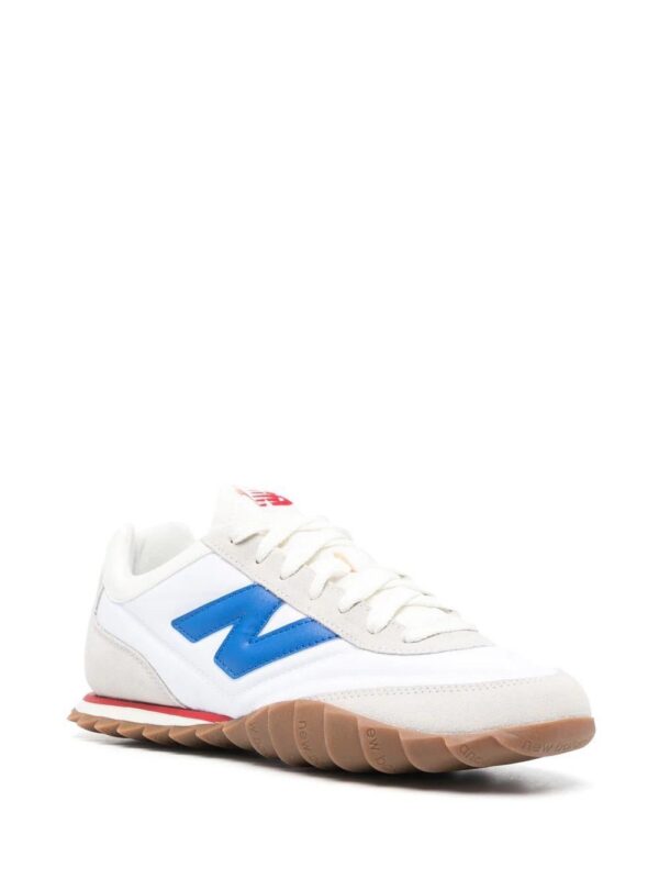 19230208_42130943_1000.jpg New Balance RC30 low-top sneakers