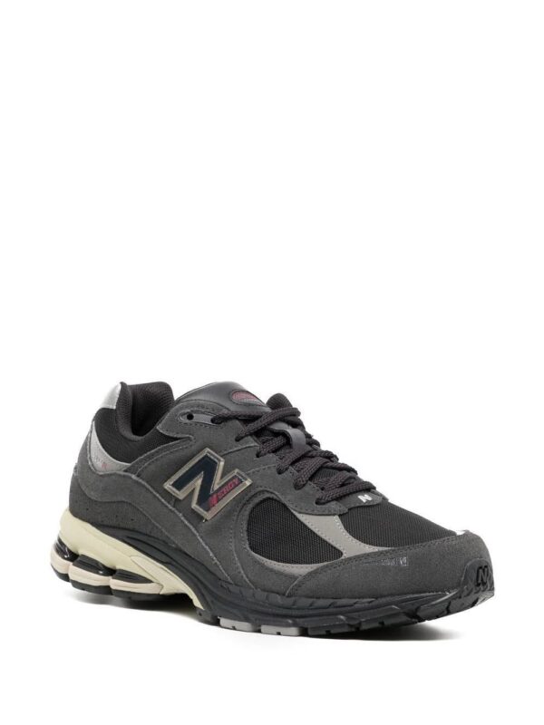 19272316_43677094_1000-1.jpg New Balance 2002R D low-top sneakers