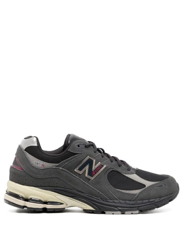 19272316_43677097_1000-1.jpg New Balance 2002R D low-top sneakers