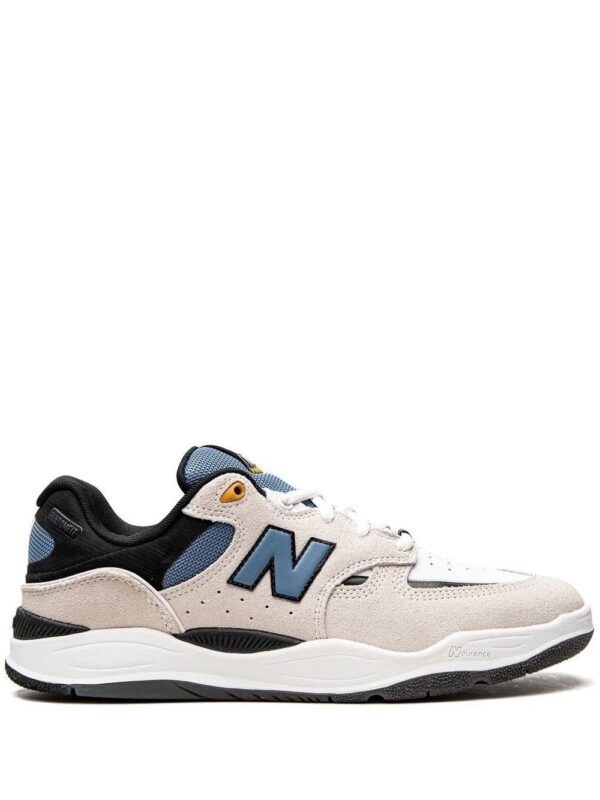 19272984_42252141_1000-1.jpg New Balance 1010 low-top sneakers