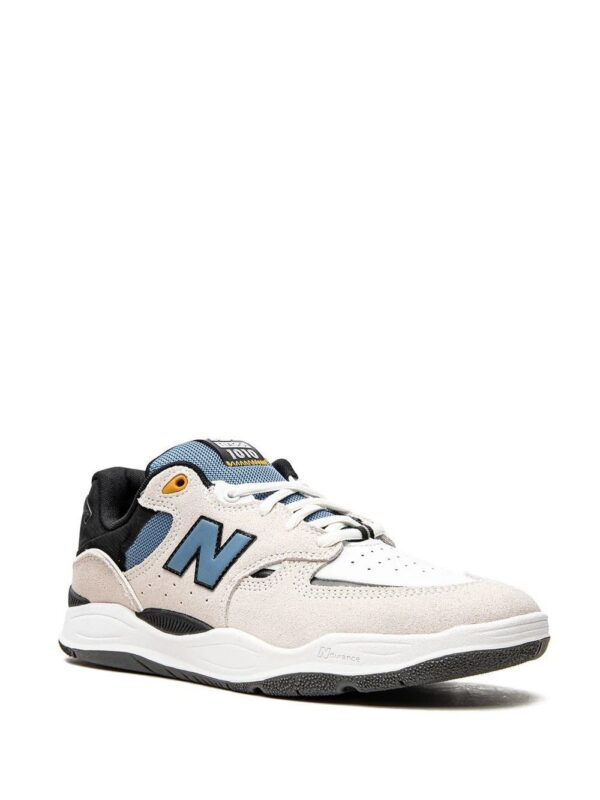 19272984_42252145_1000-1.jpg New Balance 1010 low-top sneakers