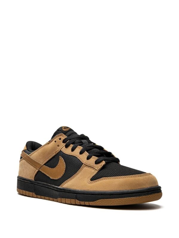19275231_42251717_1000-1.jpg Nike Dunk Low Pro sneakers