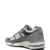 19280948_42340354_1000-1.jpg New Balance 991 lace-up sneakers