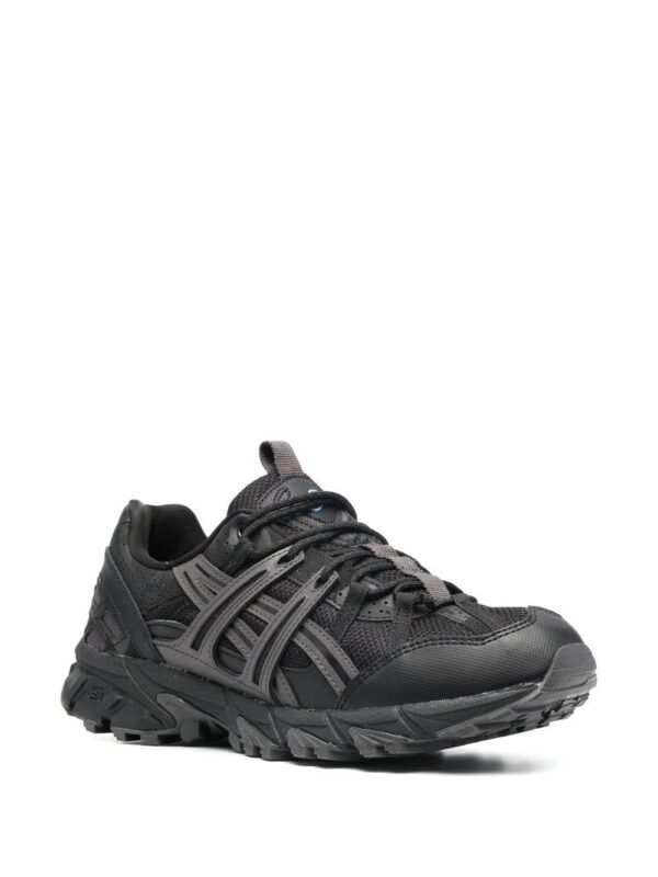 19283390_42407984_1000.jpg ASICS panelled low-top sneakers
