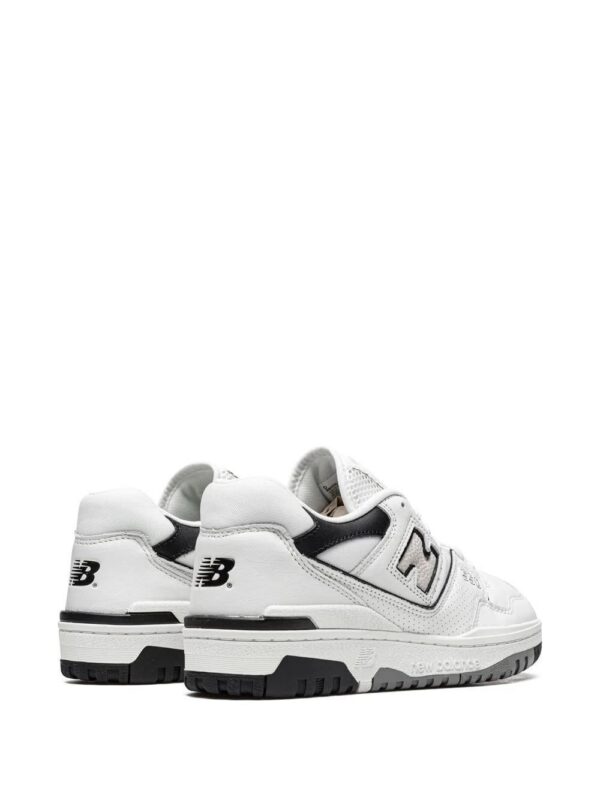 19316791_42380469_1000-1.jpg New Balance 550 low-top sneakers