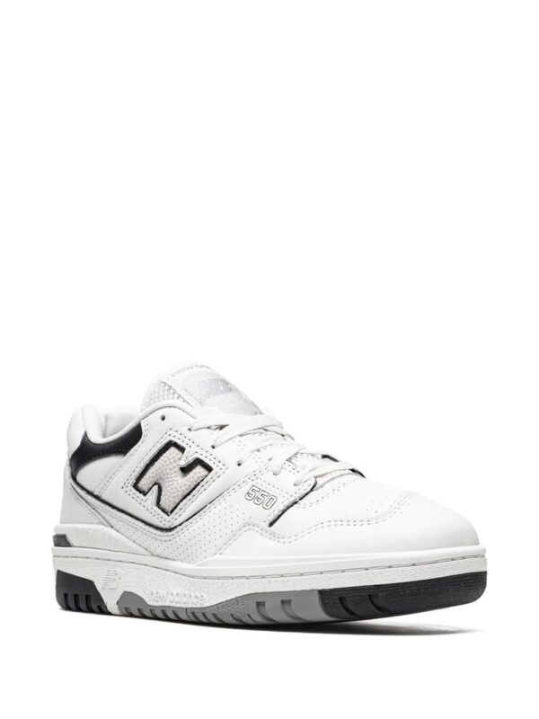 19316791_42382102_1000-1.jpg New Balance 550 low-top sneakers