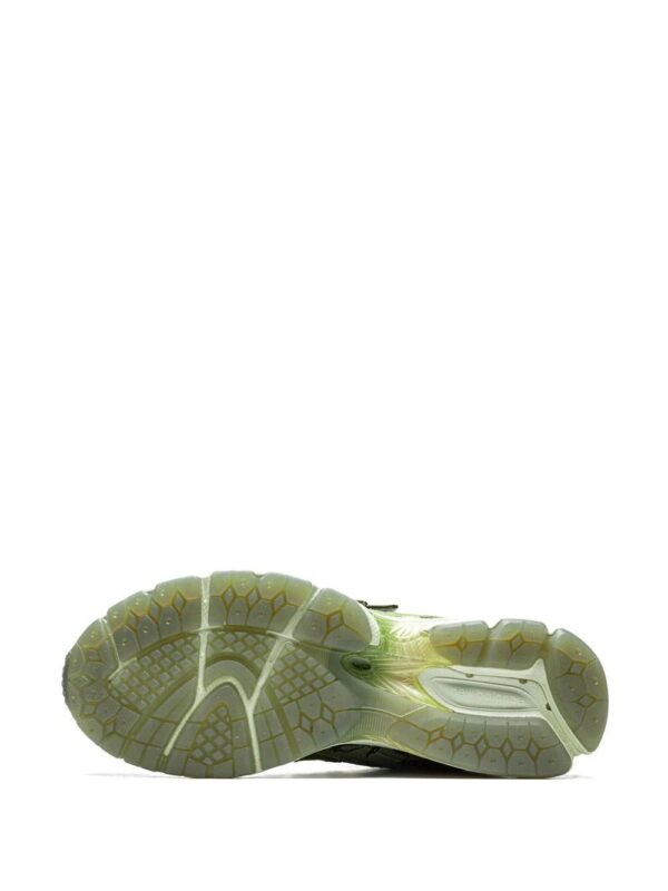 19324155_42420088_1000-1.jpg New Balance x Bryant Giles 2002R low-top sneakers