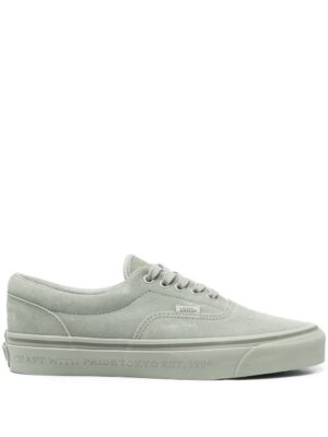 19349032_42544984_1000_fe09b2e2-5cb9-4d0f-a1eb-91897a62bc40.jpg Vans x Neighborhood Era low-top sneakers