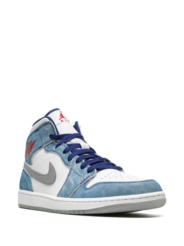 19372318_43213871_1000-1.jpg Jordan Air Jordan 1 Mid “French Blue” sneakers