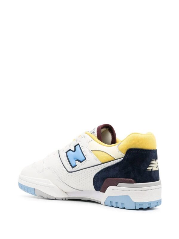 19380610_42638811_1000-1.jpg New Balance BB550 low-top sneakers