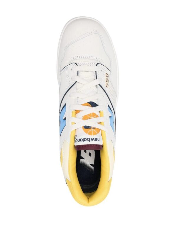 19380610_42639074_1000-1.jpg New Balance BB550 low-top sneakers