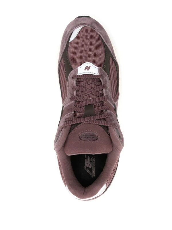 19386476_43677135_1000-1.jpg New Balance Bryant Giles 2002R sneakers