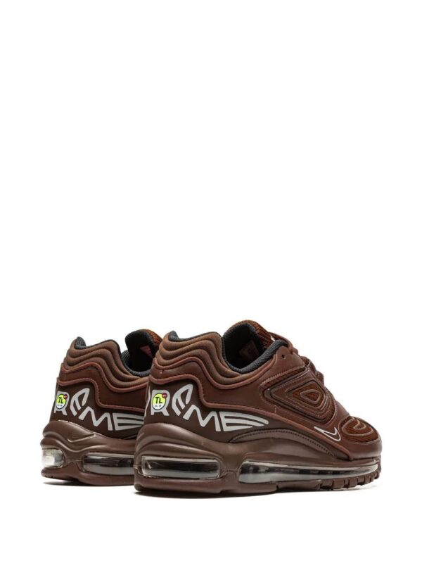 19411342_42652246_1000-1.jpg Nike x Supreme Air Max 98 TL sneakers