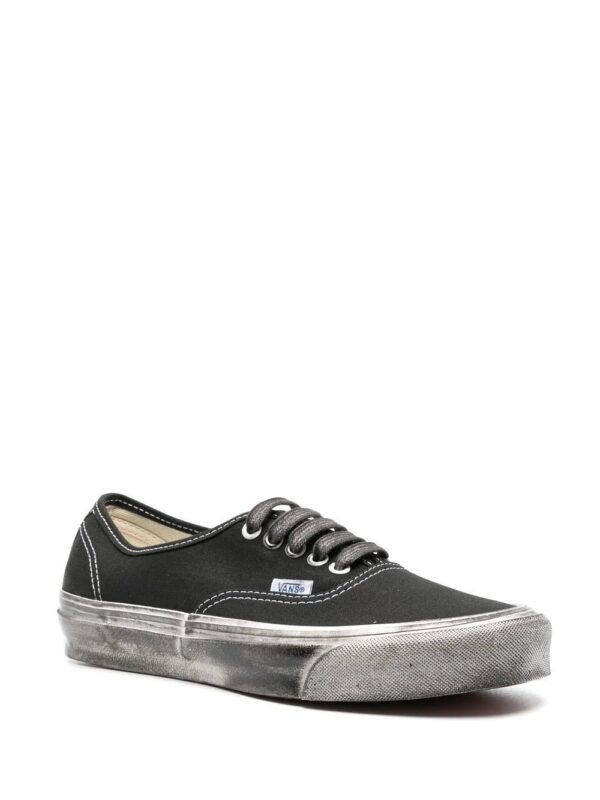 19427618_43263767_1000.jpg Vans Authentic LX sneakers