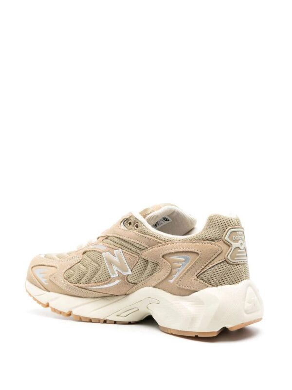 19442723_43272411_1000-1.jpg New Balance ML725W lace-up sneakers
