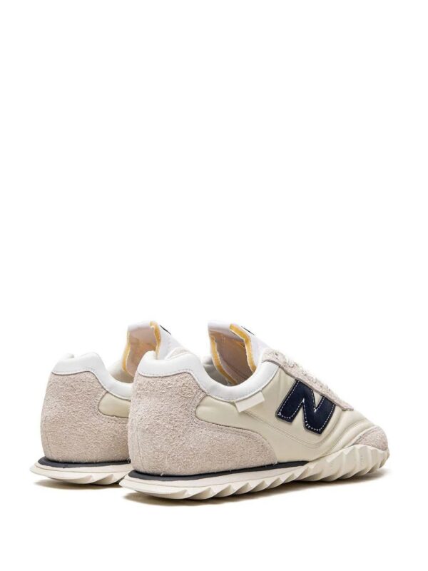 19465779_43363004_1000.jpg New Balance RC30 low-top sneakers
