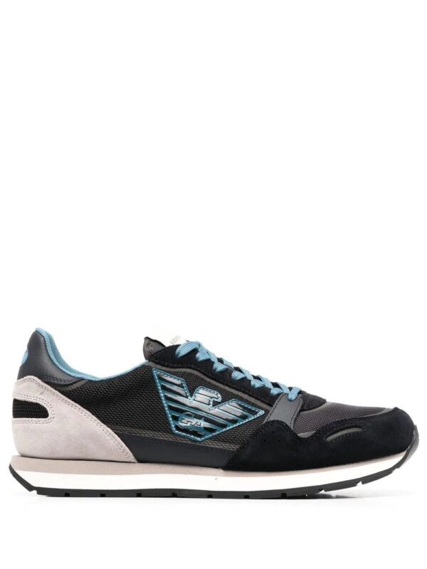 19472359_43388479_1000.jpg Emporio Armani logo-patch lace-up sneakers