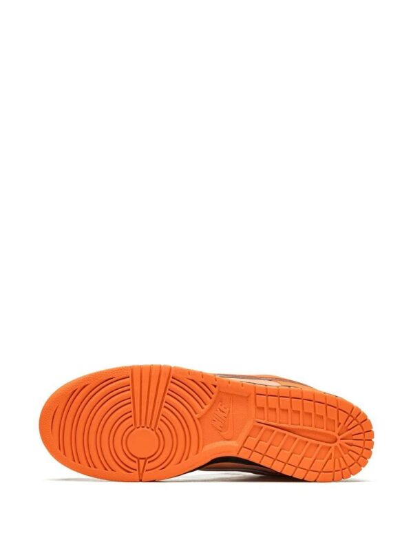 19479062_43298544_1000.jpg Nike SB Dunk Low "Concepts Orange Lobster Special Box" sneakers